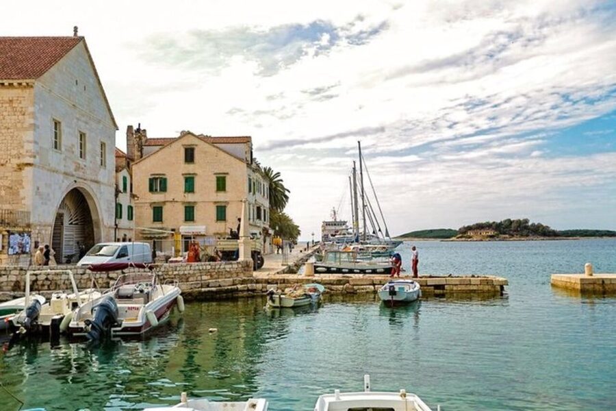 Jewels of Hvar – Guided Walking Tour - Franciscan Monastery and the harbor finish