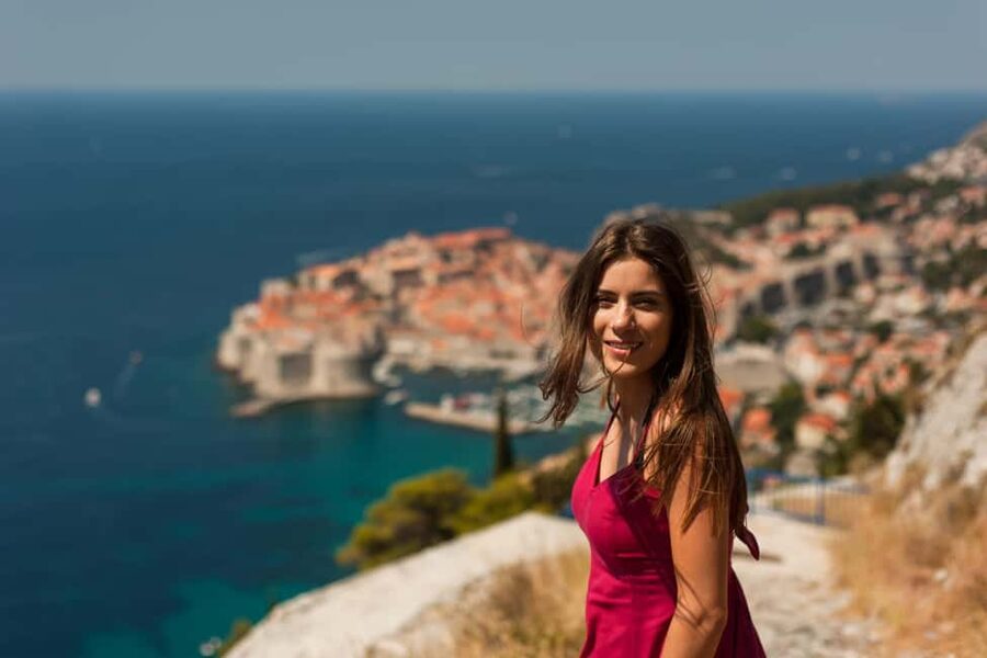 Jewish History of Dubrovnik Old Town Private Walking Tour - Seeing the Dubrovnik Synagogue from outside