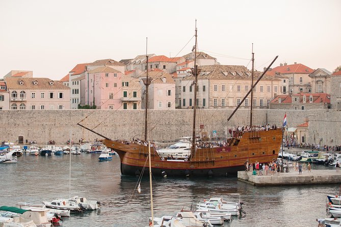 Karaka - The Best Dubrovnik Sunset Cruise (adults only) - Leaving Dubrovnik’s old port aboard Karaka