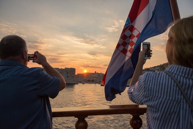 Karaka - The Best Dubrovnik Sunset Cruise (adults only) - Comfort, crowding, and the adults-only setting