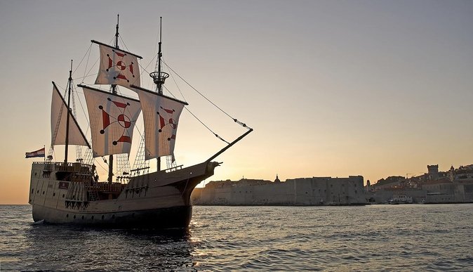 Karaka - The Best Dubrovnik Sunset Cruise (adults only) - Passing Lokrum Island