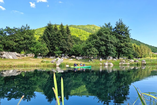 Kayak on the Gacka River - The 14-degree swimming decision