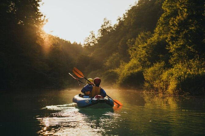 Kayaking Mreznica Waterfalls close to Plitvice Lakes - What the waterfall route feels like