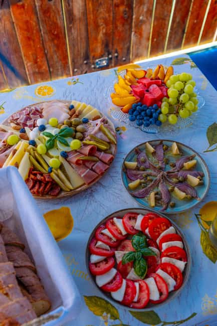 Korčula: Sail Away - tour with traditional craftmanship boat - Who will enjoy MIAMI most?