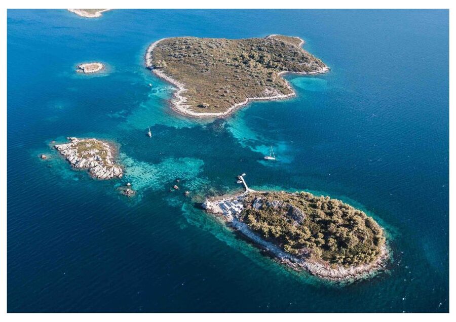 Korcula: Semi-Submarine Tour - Who should book this Korcula boat ride?