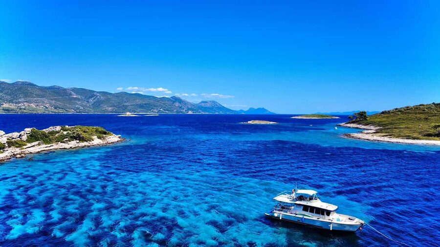 Korčula Snorkeling&Swimming, Shipwreck & More, Private Tour - What you get for $88 per person