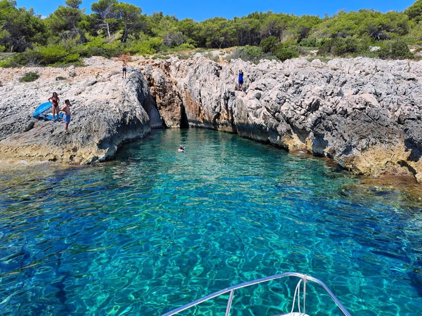 Korčula Snorkeling&Swimming, Shipwreck & More, Private Tour - Who should book this private Korčula boat trip