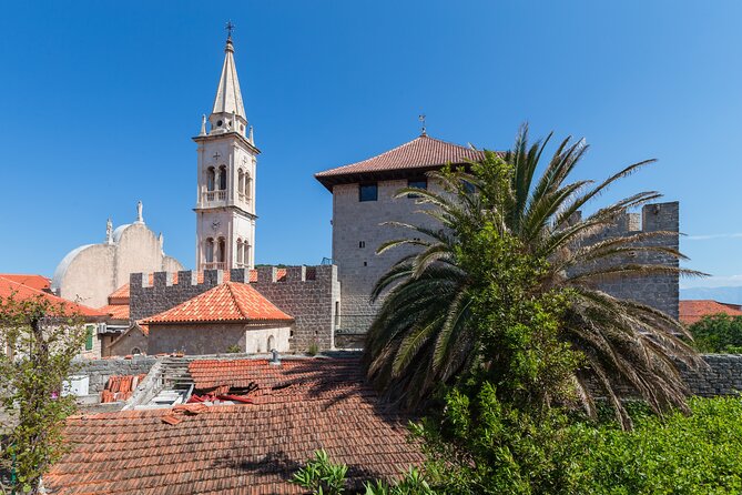 Local Life Tour - Vrboska offers a compact village stop