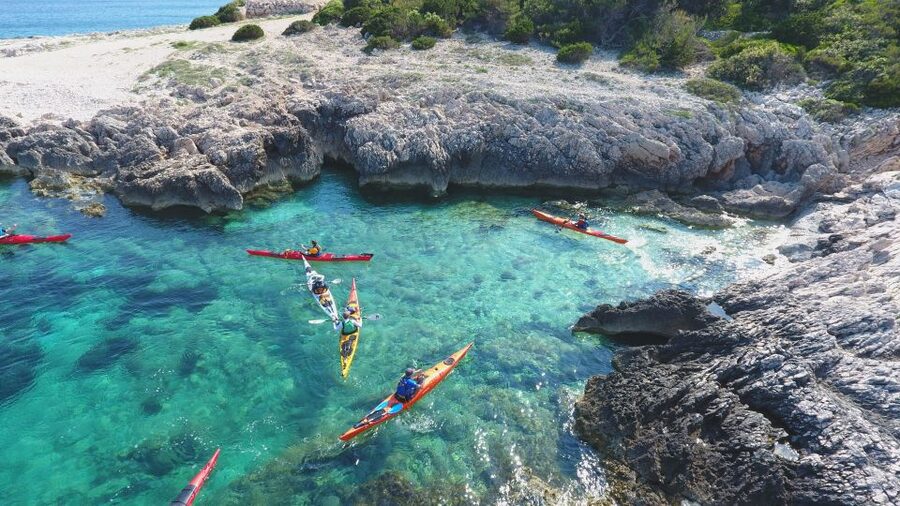 Lumbarda: Half-Day Kayaking and History with Wine delight - Who should book this Lumbarda kayak tour?