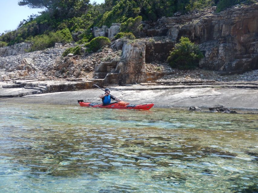 Lumbarda: Half-Day Kayaking and History with Wine delight - How hard is the kayaking?