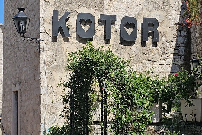 Luxury Day tour to Montenegro - Key points at a glance