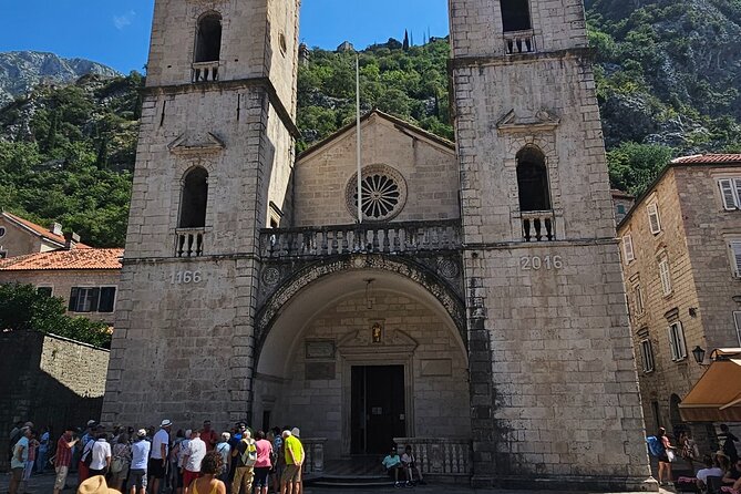Luxury Day tour to Montenegro - The nine-hour rhythm and what to expect