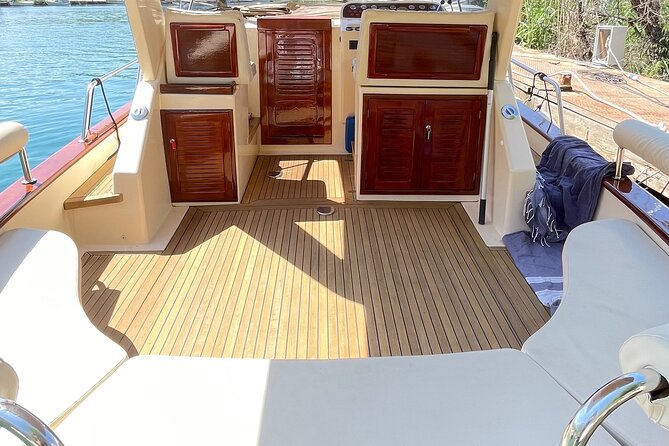 Luxury Private Boat Tour to Elaphiti Islands - Small details that improve the day