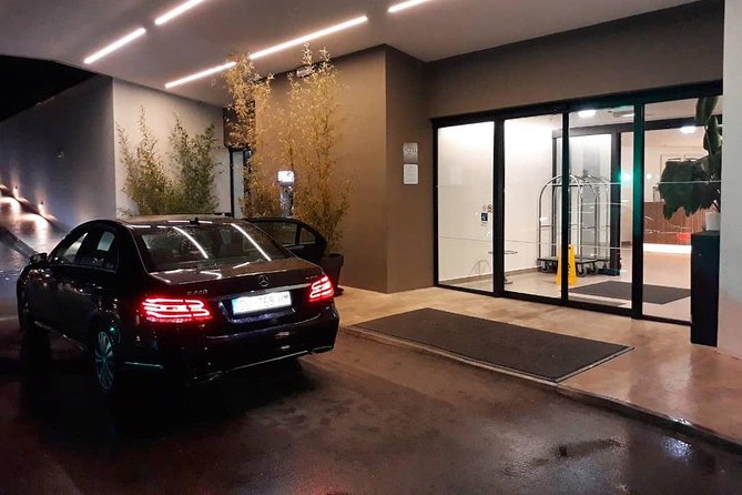 Luxury private transfer: Dubrovnik to Dubrovnik airport - Cruise Port Pickup Requires Extra Care