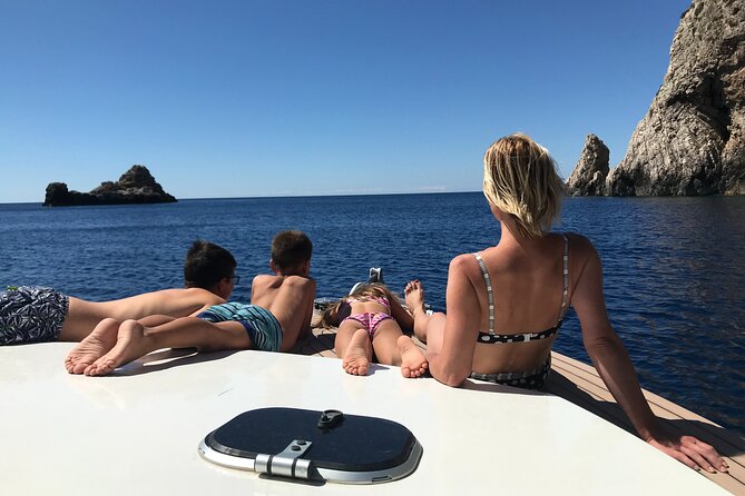 Magical Blue Cave and Hvar Tour from Split and Brac - Two hours to find your own Hvar