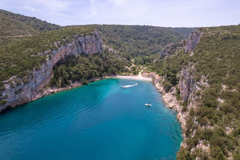 Makarska: 3-island Speedboat Cave & Blue Lagoon Tour - Zečevo and the Blue Lagoon