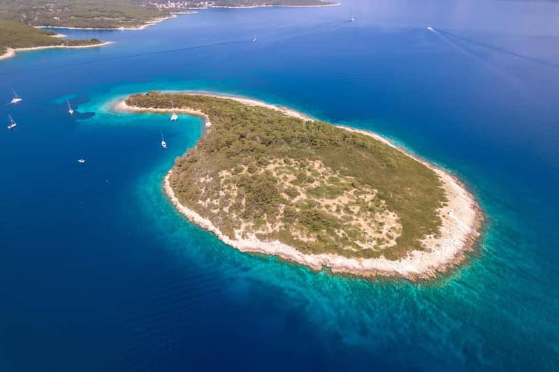 Makarska: 3-island Speedboat Cave & Blue Lagoon Tour - Is $96 a fair price?