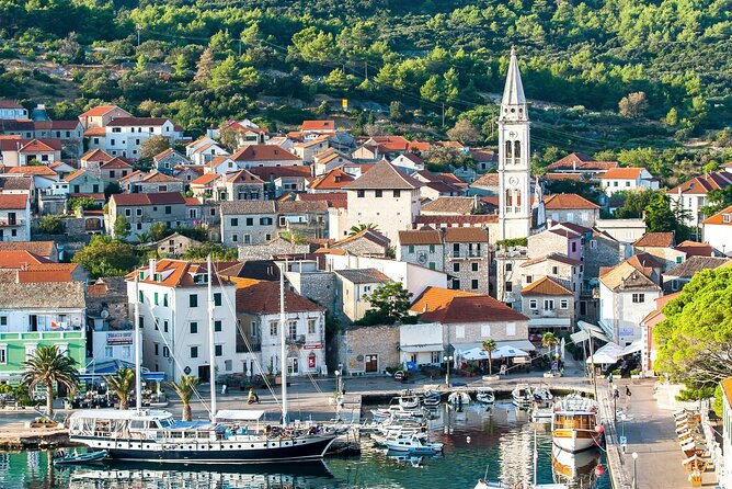 Makarska: 3-Island Speedboat Tour with Cave and Blue Lagoon - Quick take: what makes this boat trip worth it