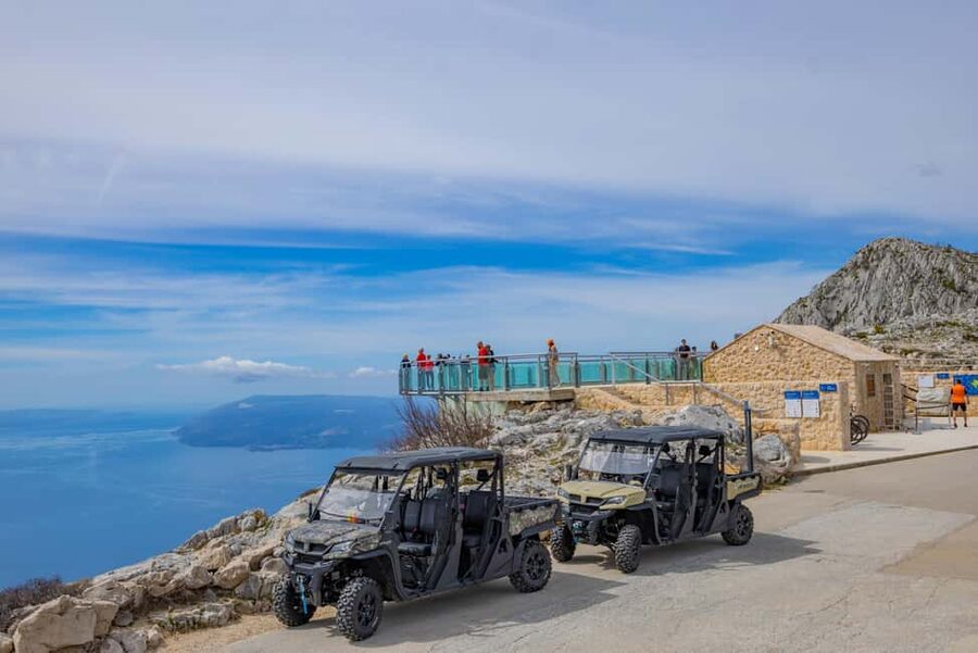 Makarska: Buggy Skywalk and Biokovo Tour - The Sinjal stop and the short walk uphill