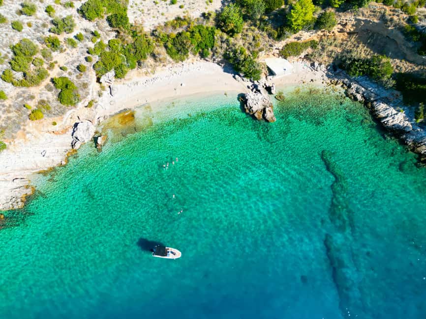 Makarska: Golden Horn Beach & Secluded Bays Speedboat Tour - Leaving Makarska for Brač