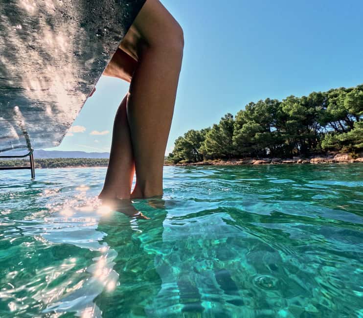 Makarska: Golden Horn Beach & Secluded Bays Speedboat Tour - Group size, comfort, and the practical details