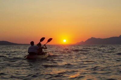 Makarska: Guided Sea Kayaking Tour with Snorkeling Stop