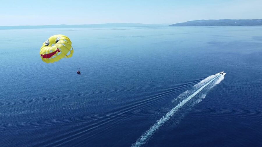 Makarska: Parasailing Experience - MPL Nautika - What the 5-to-15-minute flight feels like