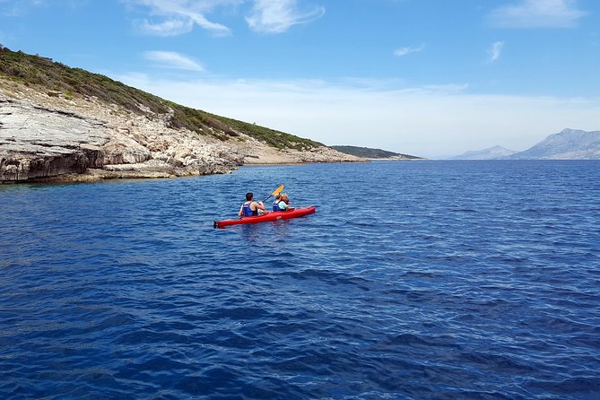 Makarska Riviera kayak tour. - Learning the basics before leaving shore