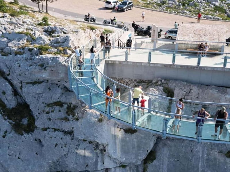 Makarska: Skywalk Tuk-Tuk Tour with Skip-the-Line Ticket - Why the open tuk-tuk makes the mountain road special