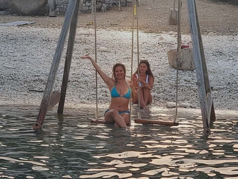 Makarska: Speedboat Sunset Tour to hidden bay on island Brač - What $44 buys you