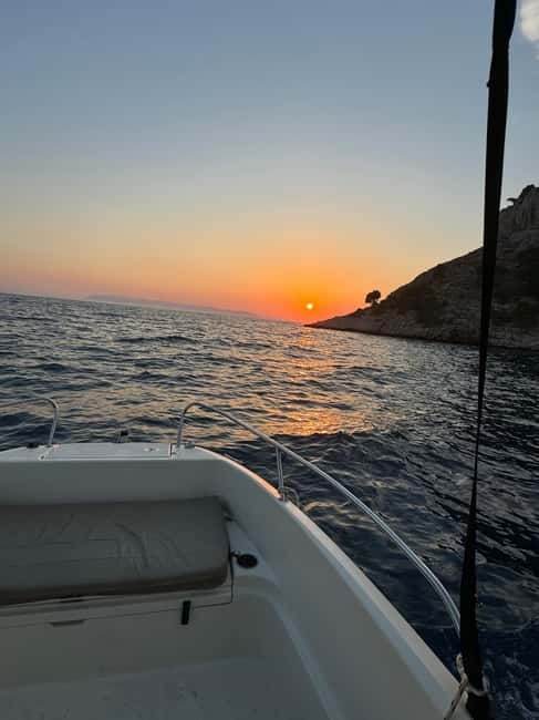 Makarska: Sunset private boat tour from Makarska - Key points at a glance