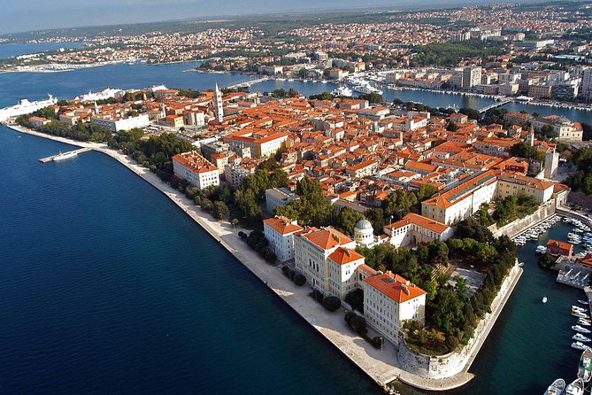 Međugorje Private Tour from Dubrovnik visiting Apparition Hill - The value of a private car and guide