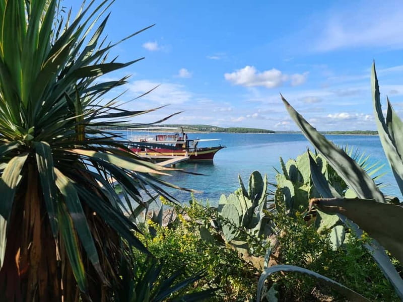 Medulin: Boat Cruise to Kamenjak/Ceja with Lunch and Drinks - Ceja Island gives you time to slow down
