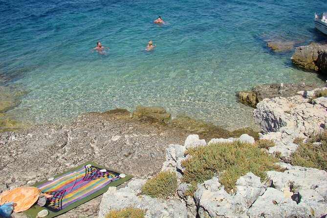 Medulin -Kamenjak 5h boat trip with lunch & drinks on Sandra Boat - Who will enjoy this Medulin boat trip