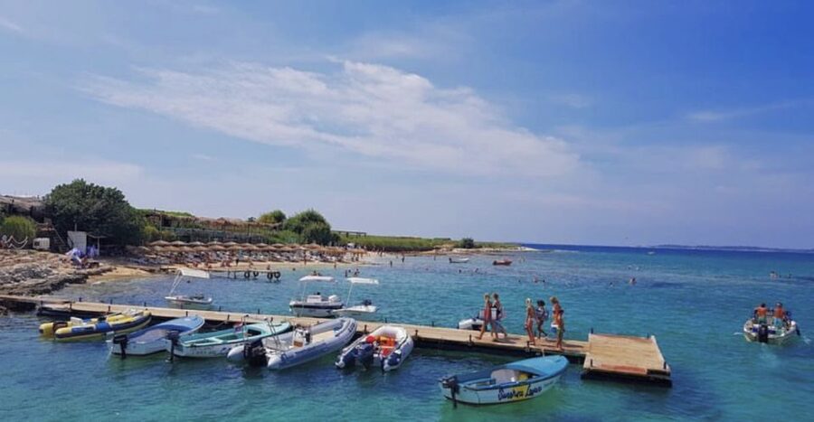 Medulin: Private Boat Tour with Captain - Two hours on sandy Levan Island