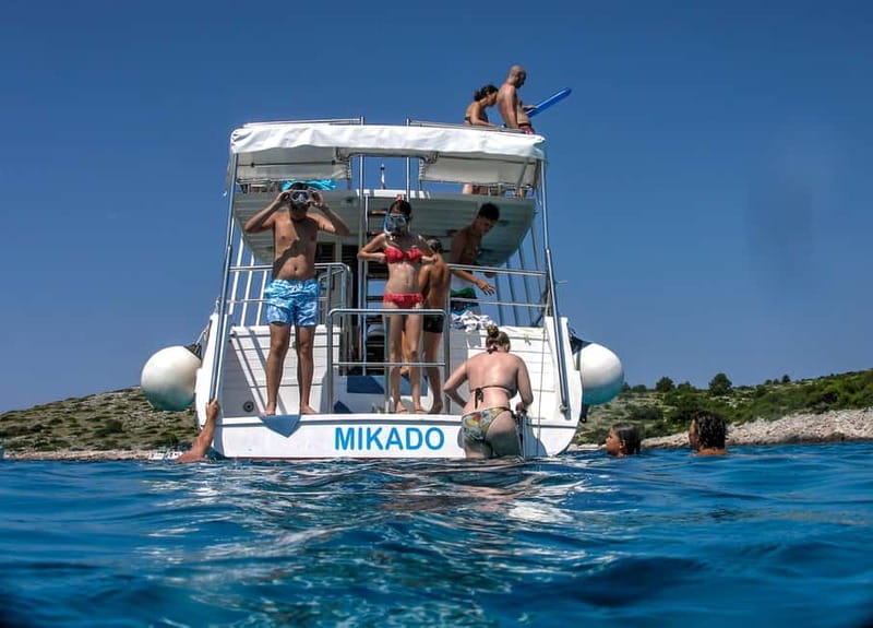 Mikado Kornati Excursion - Tarac Bay adds a little history to the day