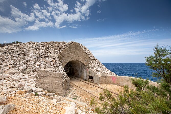 Military Tour - Why Vis military history works best from the hills