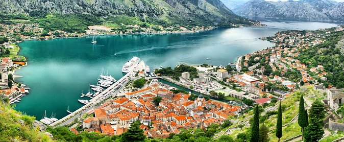 Montenegro Bay Cruise with Lunch on the Boat day trip - The early coach ride from Croatia