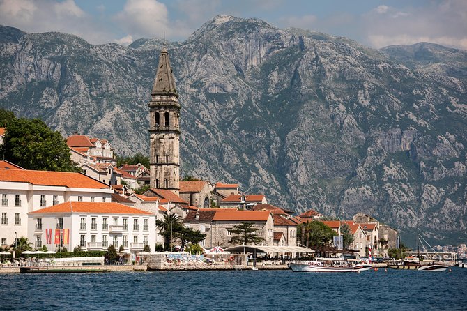 Montenegro: Bay of Kotor Day Trip from Dubrovnik English -Español - Three hours in Kotor Old Town