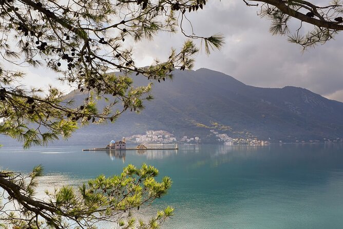 Montenegro Full Day Trip from Dubrovnik (small group) - Border crossings and the vehicle risk
