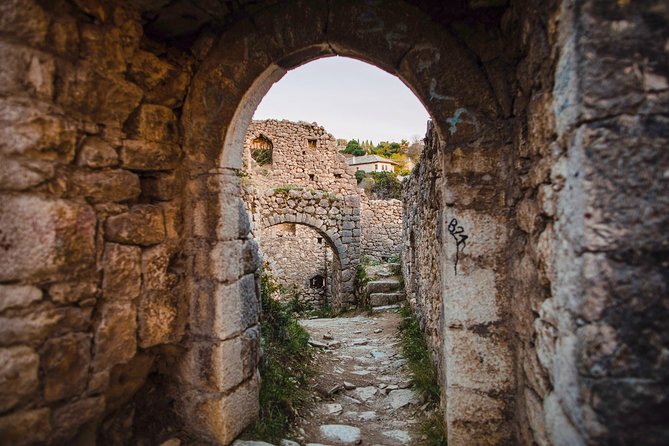 Mostar and Medjugorje Day Trip from Dubrovnik - The vehicle, group size, and comfort