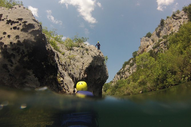 Multi Adventure Experience - Rafting with elements of canyoning - Guides who make the difference