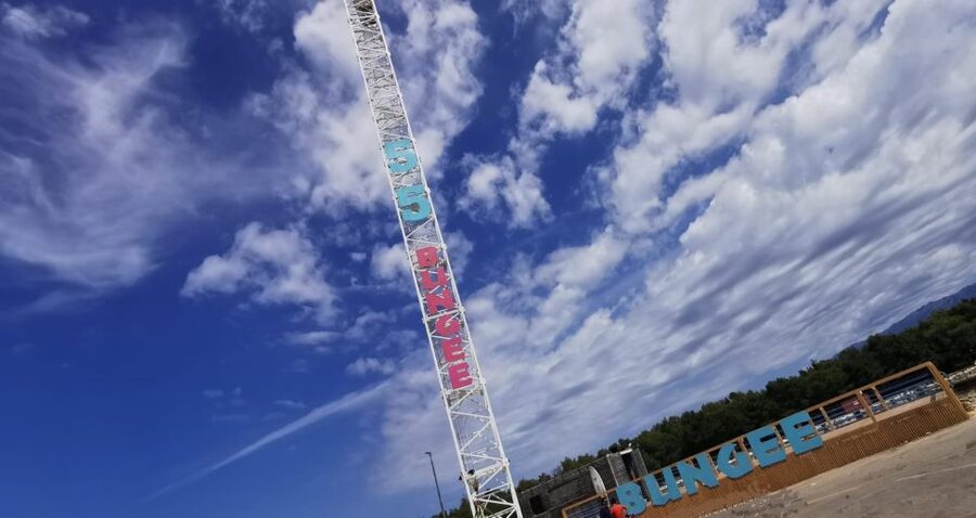 Novalja: Zrce Beach Bungee Jumping Experience - Daylight, night, and the beach setting
