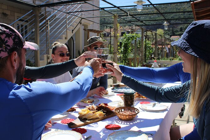 Ombla river Paddleboarding tour in Dubrovnik with snacks - Paddling toward the Ombla spring