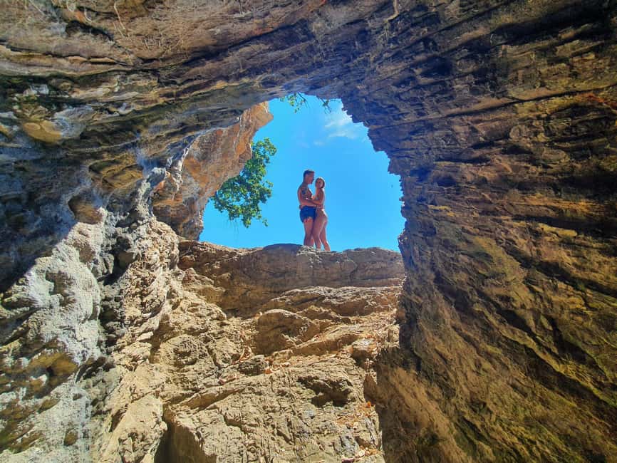 Opatija: Cliffs and caves kayak adventure - Swimming beneath the sea into the small cave