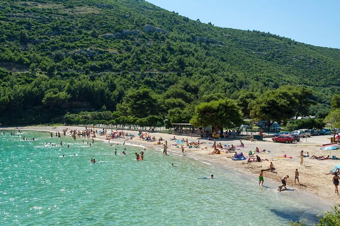 Pelješac Wine, Beach and Lunch - Relaxing Tour from Dubrovnik - Through the Dingač tunnel and into steep vineyards