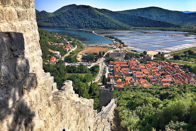 Peljesac Wine & Ston Oysters PRIVATE HALF DAY SHORE TOUR - Fresh oysters on a quiet bay