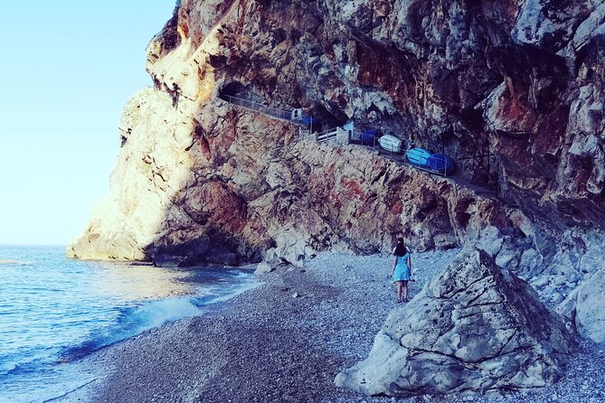 Picnic on Croatian Secret Beach - Swimming, sunbathing, and a simple picnic