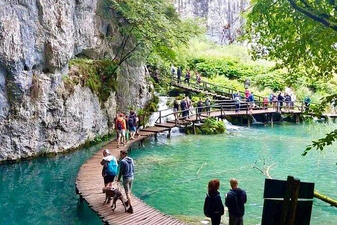 Plitvice Lakes Day Tour from Zadar, Simple and Safe - The boat ride and panoramic train