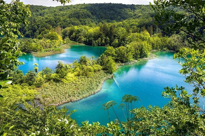 Plitvice Lakes National Park Guided Day Tour from Split - Walking the Upper Lakes